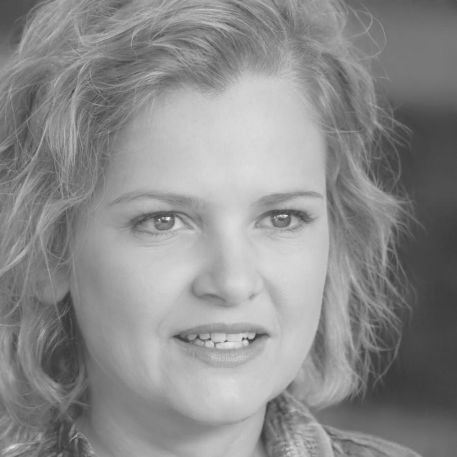 Portrait de Valérie Deschamps